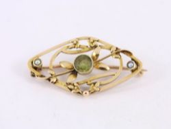 PERIDOT AND SEED PEARL BROOCH 15CT GOLD LADIES VINTAGE STUNNING 3G AU68
