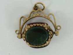 VINTAGE SPINNER FOB 9CT GOLD CARNELIAN BLOODSTONE ONYX 375 2.3G EO63
