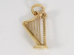 CELTIC HARP CHARM VINTAGE 9CT GOLD 375 CHARMS PENDANT 2.7G IA73