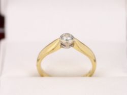 DIAMOND SOLITAIRE RING 18CT GOLD BEAUTIFUL LADIES SIZE K Z58