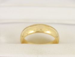 WEDDING BAND 18CT GOLD LADIES RING D SHAPED SIZE M 750 4.7G CB15