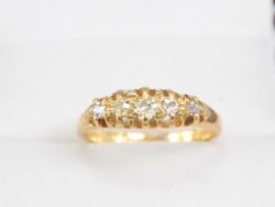 DIAMOND FIVE STONE RING 18CT GOLD LADIES STUNNING SIZE L 750 J10
