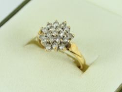 DIAMOND CLUSTER RING 18CT GOLD LADIES SIZE J 1/2 750 2.9G ET16