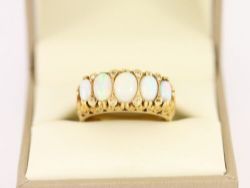 DIAMOND AND OPAL RING 18CT GOLD LADIES SIZE O 750 10.3G CJ27