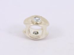 BEAD CHARM SILVER LADIES LUCKY STUNNING GOOD LUCK 1.8G OM66