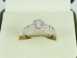 DIAMOND CLUSTER RING 9CT WHITE GOLD LADIES SIZE M 1/4 375 2.5G EY31