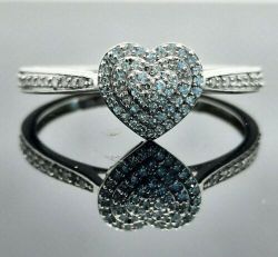 9CT WHITE GOLD 0.20CT DIAMOND CLUSTER HEART RING