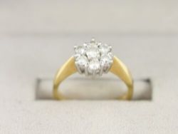 DIAMOND CLUSTER RING 18CT GOLD LADIES SIZE J 1/2 750 3.9G CS11