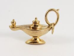 MAGIC GENIE LAMP CHARM VINTAGE 9CT GOLD 375 CHARMS PENDANT 1.4G IA72
