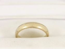 WEDDING BAND 9CT GOLD LADIES RING D SHAPED SIZE K 1/2 375 3.1G BW99