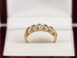 FIVE STONE RING 9CT GOLD LADIES STUNNING SIZE P 1/2 375 4.4G G1