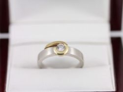 LADIES SOLITAIRE RING 9CT GOLD BI METAL WHITE YELLOW STUNNING SIZE N K70