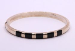 STERLING SILVER BLACK ONYX GEMSTONE LADIES BANGLE BRACELET VINTAGE 11.7G AAC832