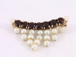 GARNET AND SEED PEARL BROOCH 9CT GOLD LADIES STUNNING VINTAGE 375 5G BN25