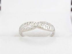 DIAMOND RING 9CT WHITE GOLD I LOVE YOU LADIES BEAUTIFUL SIZE K 1/2 1.3G O89