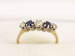 DIAMOND AND SAPPHIRE RING 18CT GOLD LADIES SIZE K 750 2.7G BF19