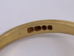 DIAMOND AND SAPPHIRE HALO RING 18CT GOLD LADIES SIZE N 1/2 750 3.8G AM72