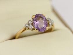 DIAMOND ENGAGEMENT RING STUNNING 18CT GOLD AMETHYST LADIES SIZE N 1/2 T59