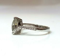 18CT W/G SINGLE STONE MARQUISE CUT DIAMOND RING 1.13 CARATS