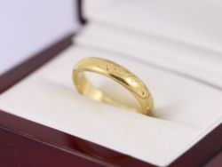 WEDDING BAND 18CT GOLD LADIES RING SIZE L 750 4.1G AJ29