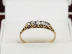 DIAMOND FIVE STONE RING 18CT GOLD ENGAGEMENT LADIES SIZE S D100