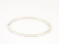 9CT GOLD LADIES HINGED BANGLE WHITE BRACELET STUNNING 6.75