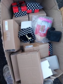 MIXED BOX APROX 50 ITEMS