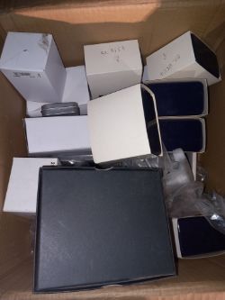 MIXED GOODS APROX 25