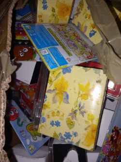 MIXED GOODS APPROXIMATELY 40 PIECES