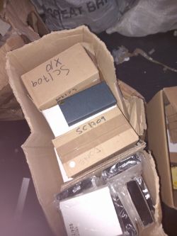 MIXED BOX APROX 200