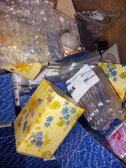 MIXED ITEMS APROX 100