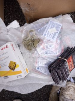 MIXED ITEMS APROX 100