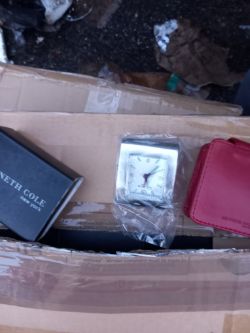 KENNETH COLE CLOCK AND BOX APROX 55