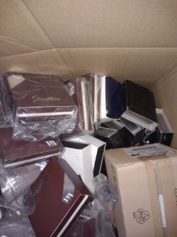 MIXED ITEMS APROX 700