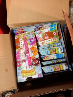 MOSHI MONSTER WATCHES APROX 60