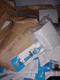 MIXED ITEMS APROX 600