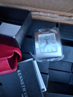 KENNETH COLE CLOCK IN BOX APROX 50