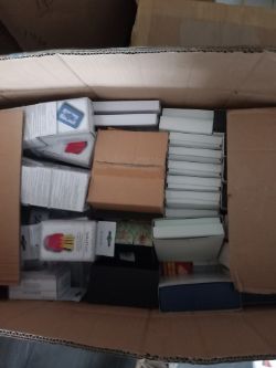 MIXED ITEMS APROX 200