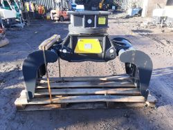 MUSTANG SELECTOR GRAB SUIT 10 TO 16 TONNE MACHINE