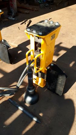 ARROWHEAD POST DRIVER BREAKER PECKER HYDRAULIC BREAKER PECKER POST DRIVER