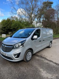 2016 66 VAUXHALL VIVARO SPORTIVE LWB PANEL VAN - 110K MILES - AIR CON