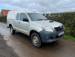 2014 TOYOTA HILUX EXTRA CAB PICK UP - 195K MILES