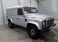 2016 LAND ROVER DEFENDER 110 UTILITY HARDTOP 2.2 TDCI SILVER 54K 1 OWNER AIR CON