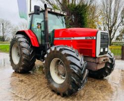 MASSEY FERGUSON 8170 4WD TRACTOR C/W AC CABIN