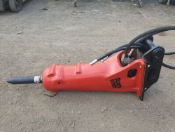 RAMMER 777 HYDRAULIC BREAKER DIGGER EXCAVATOR