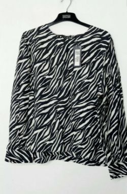 M&S SIZE 12 ANIMAL PRINT BLOUSE LONG SLEEVE MODAL ROUND NECK MARKS AND SPENCER
