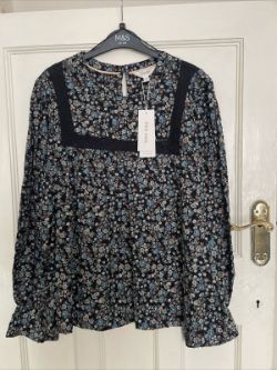 PER UNA FLORAL ROUND NECK BLOUSE PURE COTTON SIZE 18