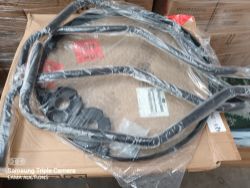 BOX 85 CONTAINING 1 GLASS TOP PATIO TABLE