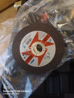 BOX 205 CONTAINING 1 LITHIUM TOOL