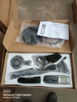 1 X BROADCASTING MICROPHONE EQUIPMENT (REF BOXES 185-194)